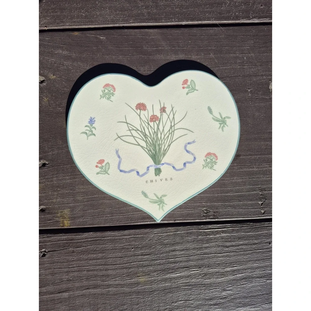 Vintage Woodbine Meadows Chives‎ Heart Wall Plate Made in Japan Cottagecore Farm